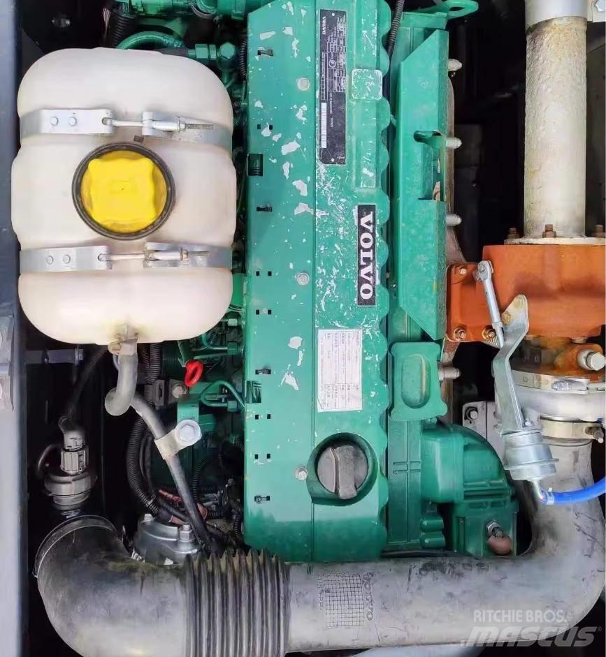 Volvo EC 220 Paletli ekskavatörler