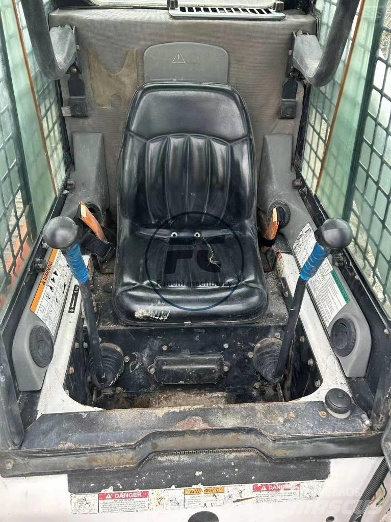 Bobcat S 330 Skid steer loderler