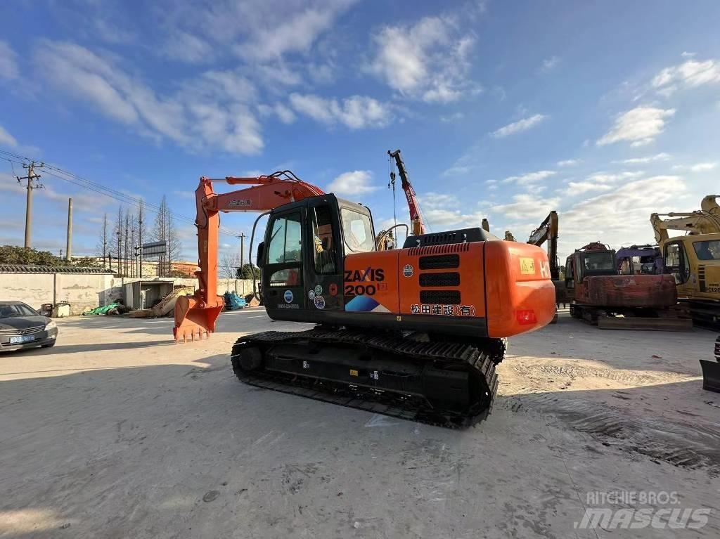 Hitachi ZX 200 Mini ekskavatörler, 7 tona dek