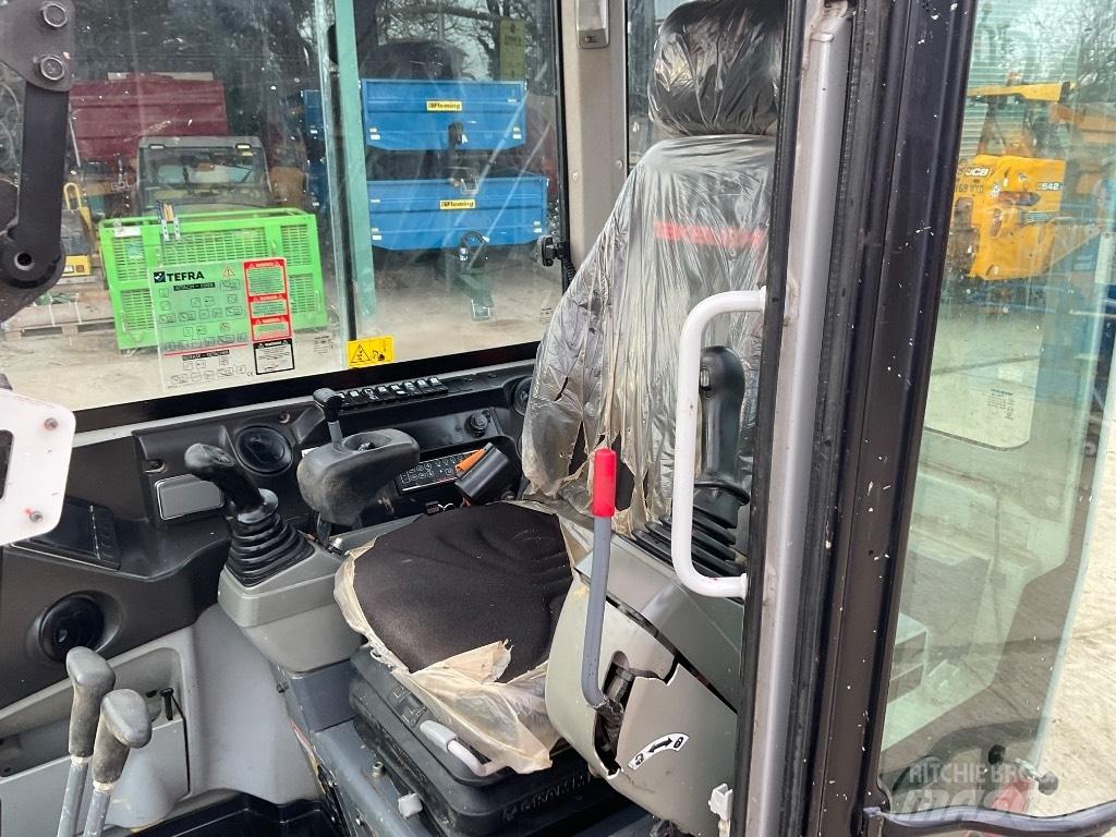 Takeuchi TB 230 Mini ekskavatörler, 7 tona dek