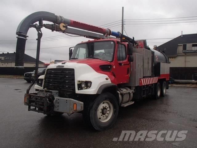Freightliner 114 SD Diger