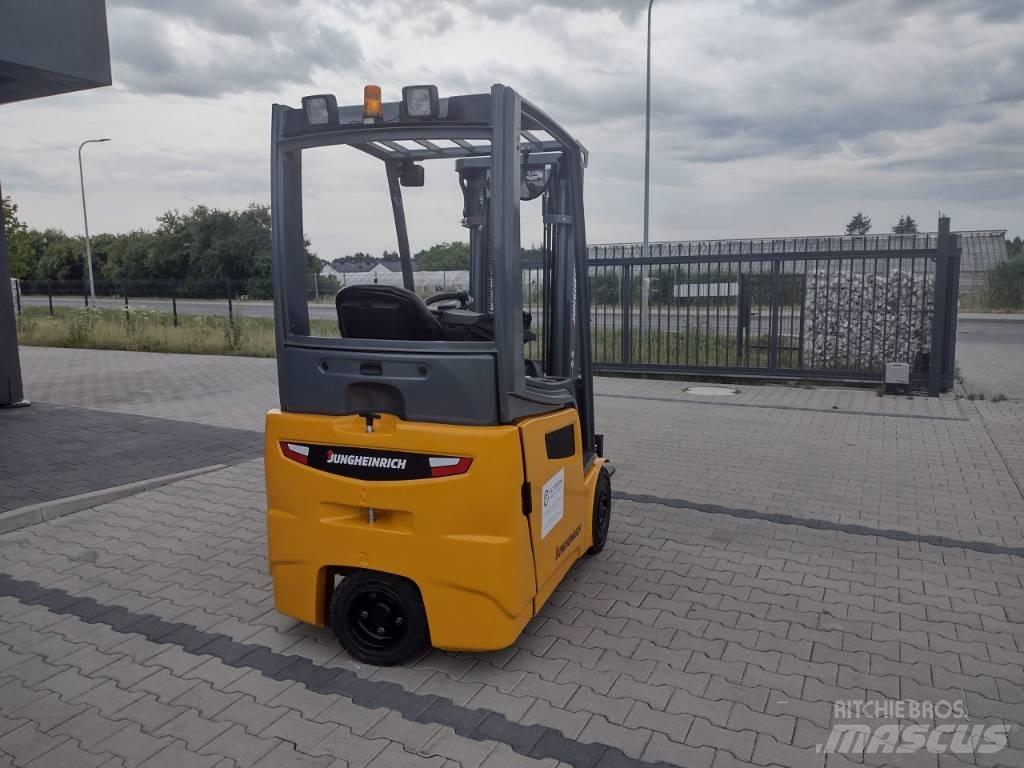 Jungheinrich EFG 213 Elektrikli forkliftler