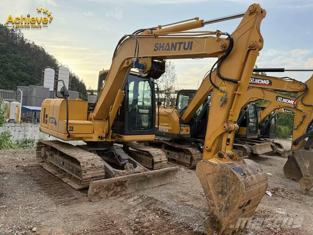 Shantui SE 75 Paletli ekskavatörler