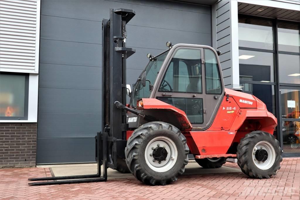 Manitou M 26.4 Arazi tipi forklift