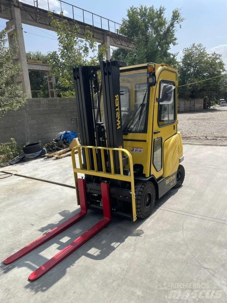 Hyster J1.5UT Elektrikli forkliftler