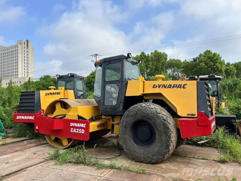 Dynapac CA 25 D Tek tamburlu silindirler