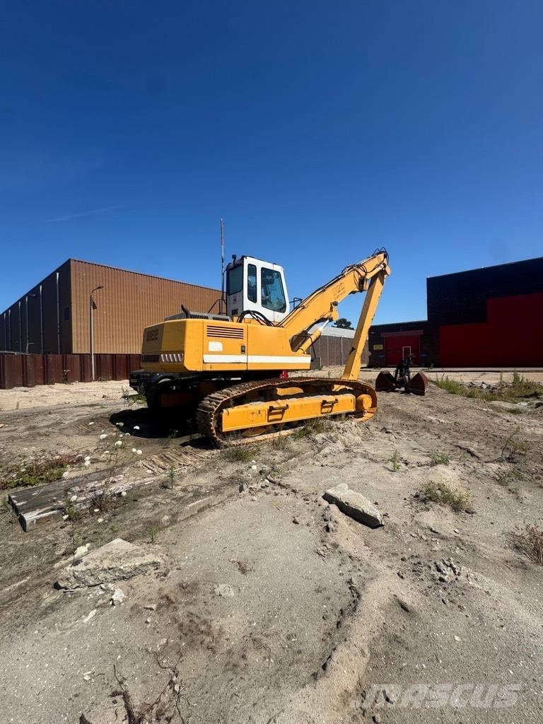 Liebherr 922 Atık taşıma araçları