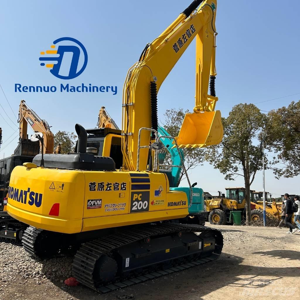 Komatsu PC200-8 Paletli ekskavatörler