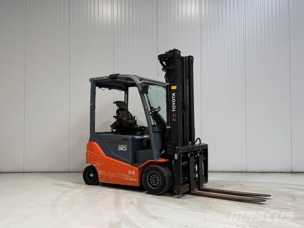 Toyota 8FBMKT30 Elektrikli forkliftler