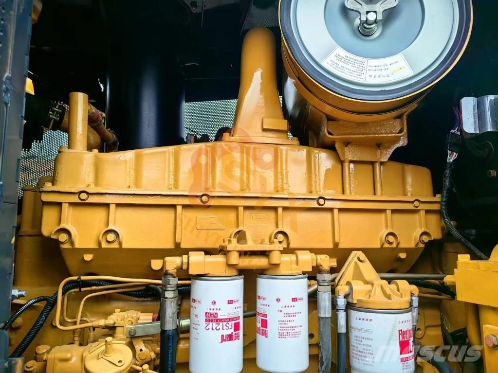 Shantui SD 32 Paletli dozerler