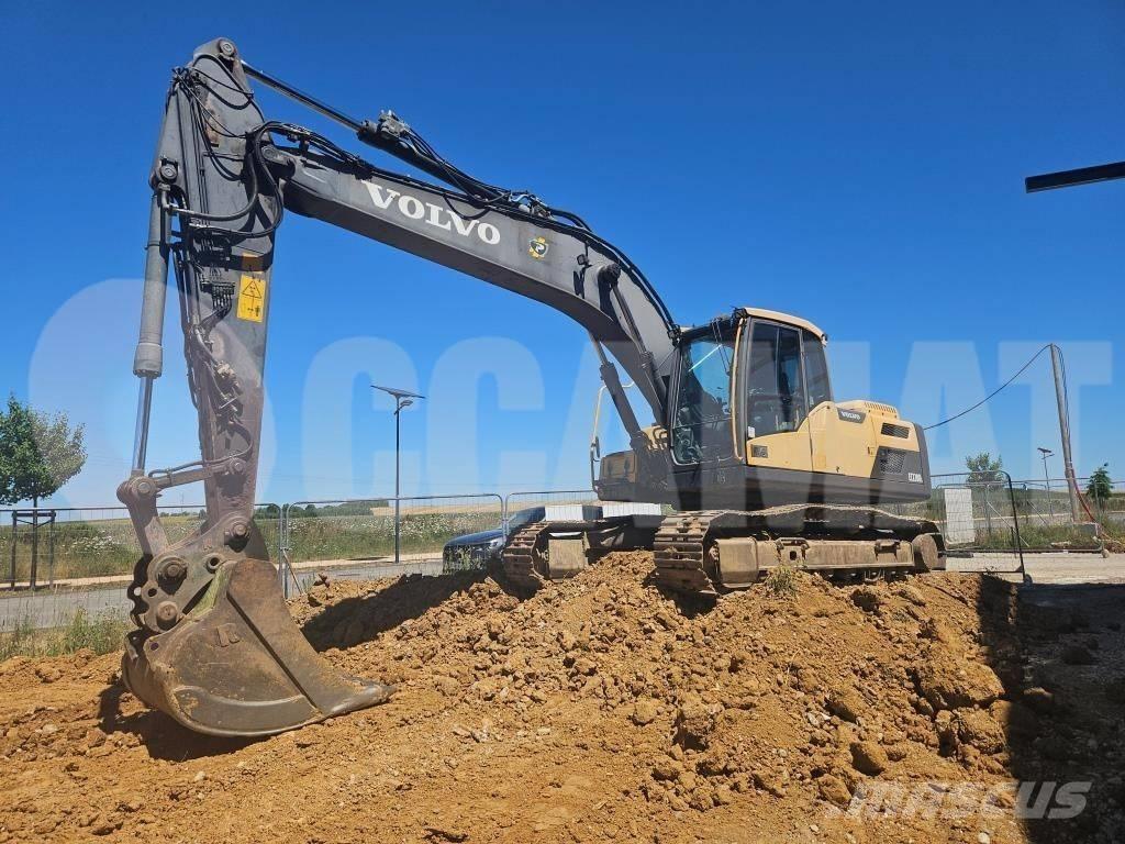 Volvo EC 220 DL Paletli ekskavatörler