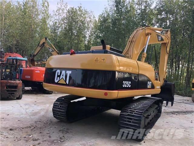 CAT 325 Paletli ekskavatörler