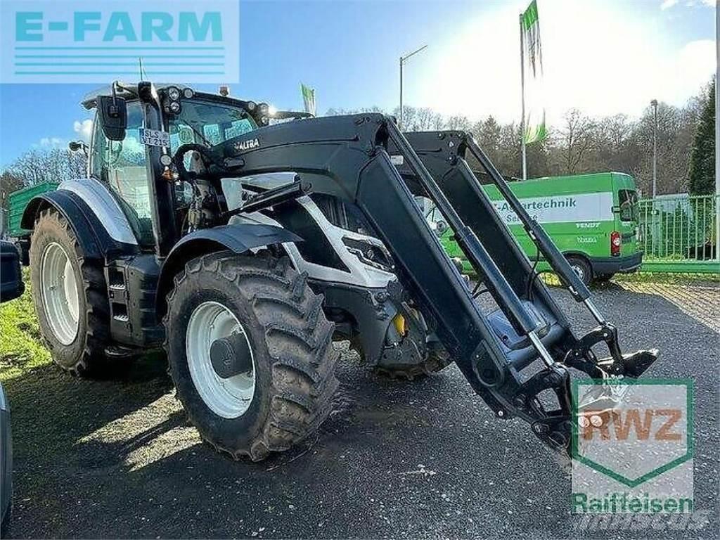 Valtra t215d Traktörler