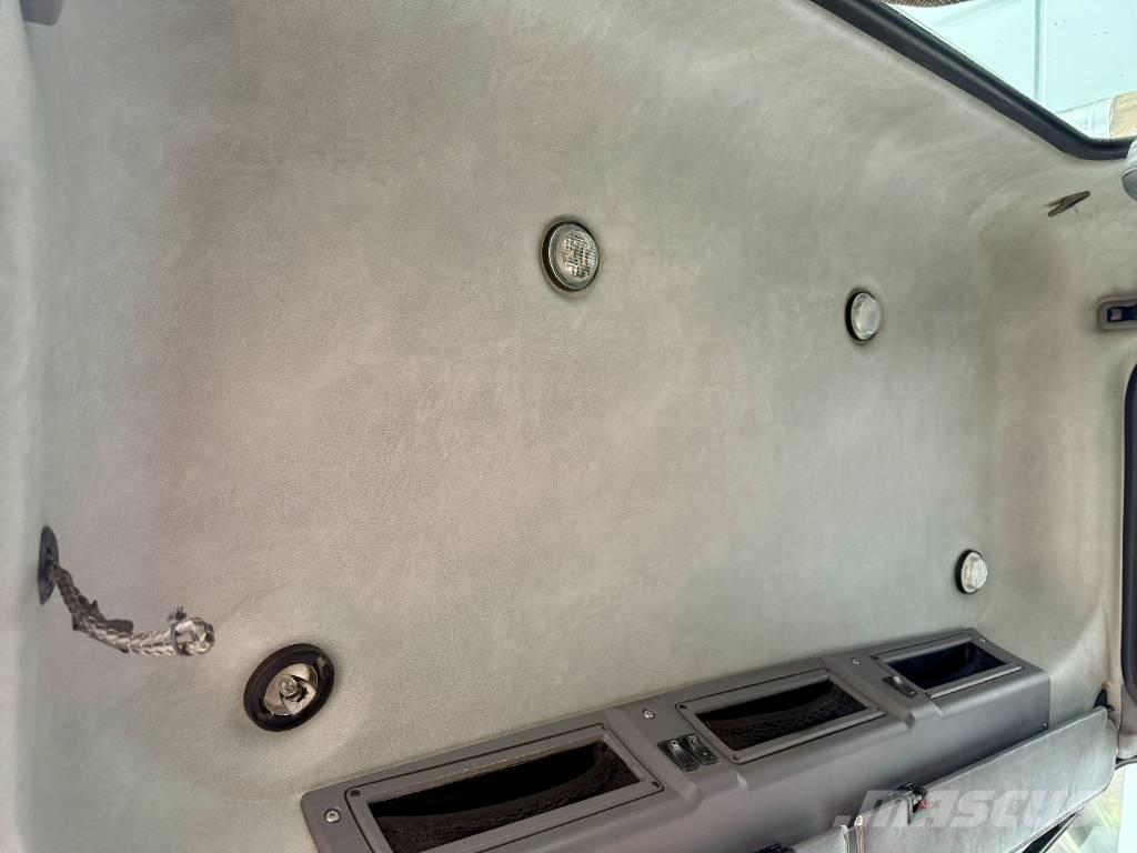 Mack CHU 613 Çekiciler