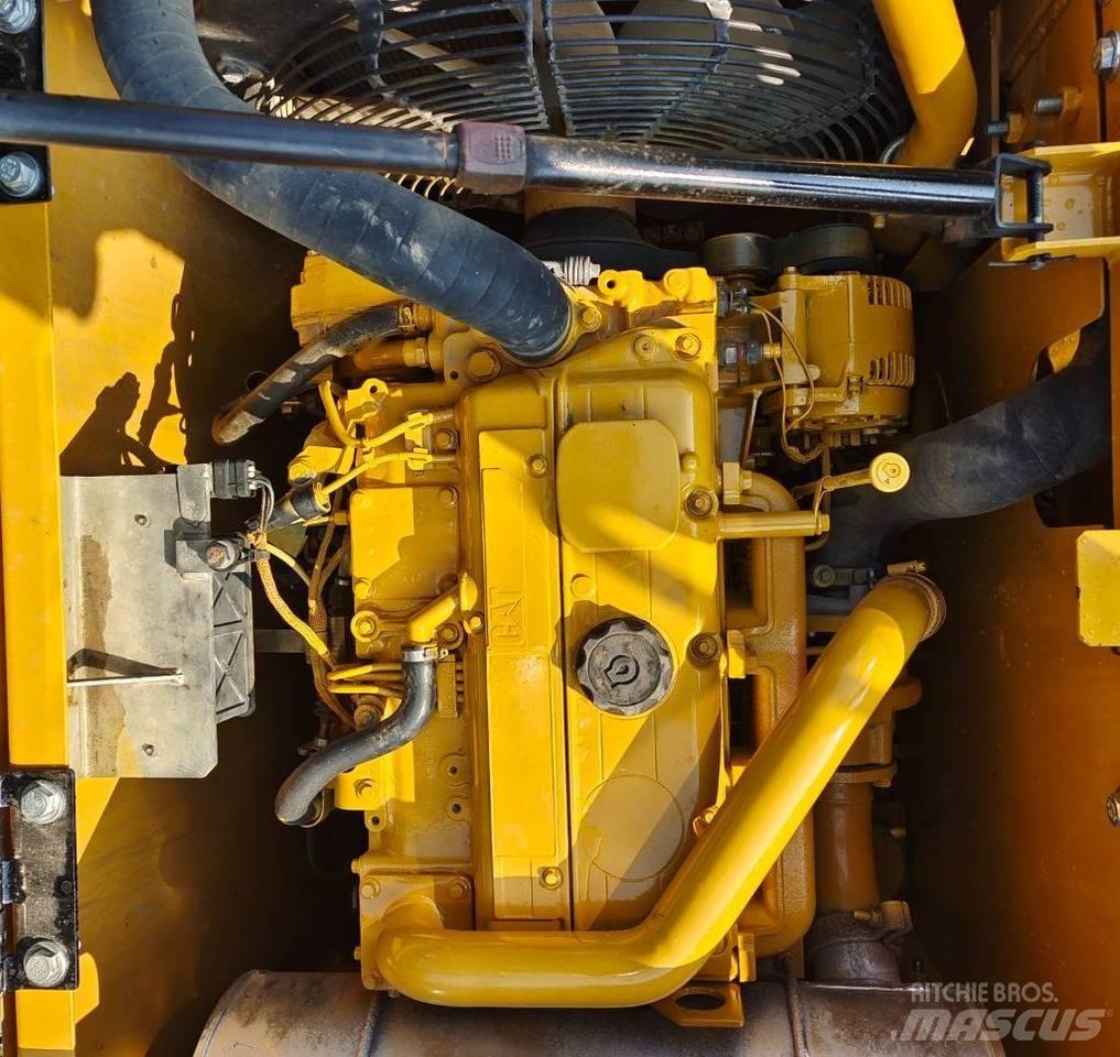 CAT 313D2GC Paletli ekskavatörler