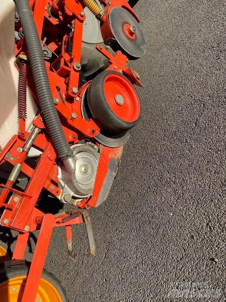 Kuhn Planter 2 Hassas ekim makinalari