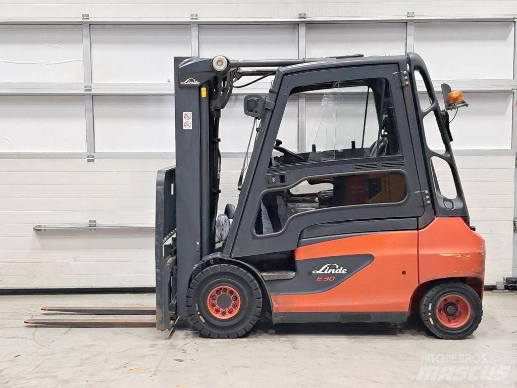 Linde E30-01 Elektrikli forkliftler