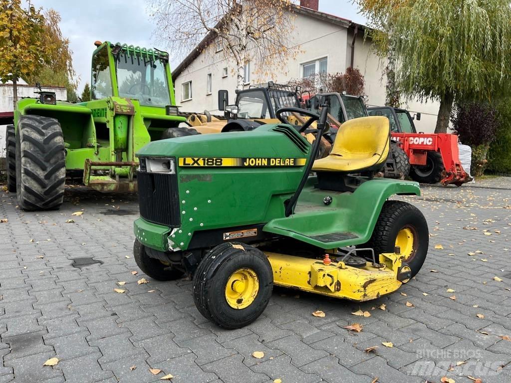 John Deere LX 188 Mobil çim biçme makineleri