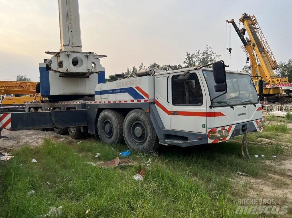 Zoomlion QAY220V Yol-Arazi Tipi Vinçler (AT)
