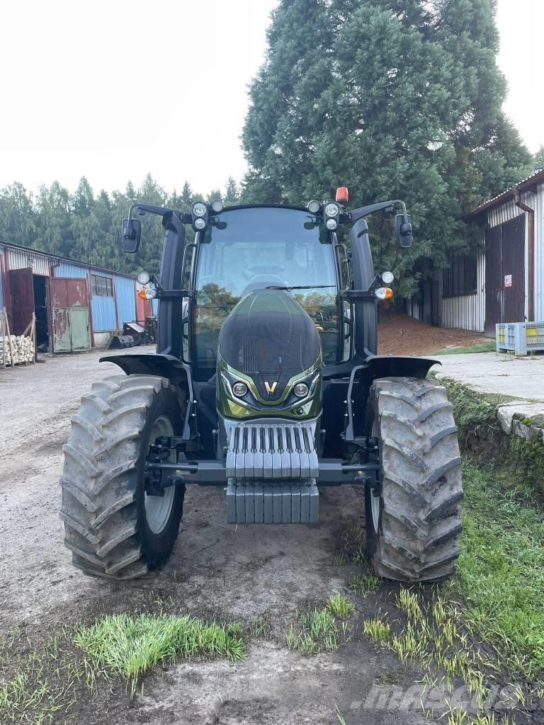 Valtra G 135 Traktörler