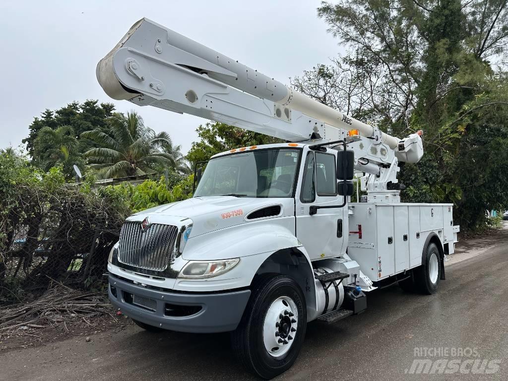 International 4300 Araç üstü platformlar