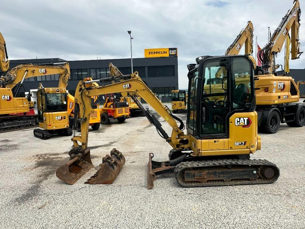 CAT 302.7 Mini ekskavatörler, 7 tona dek