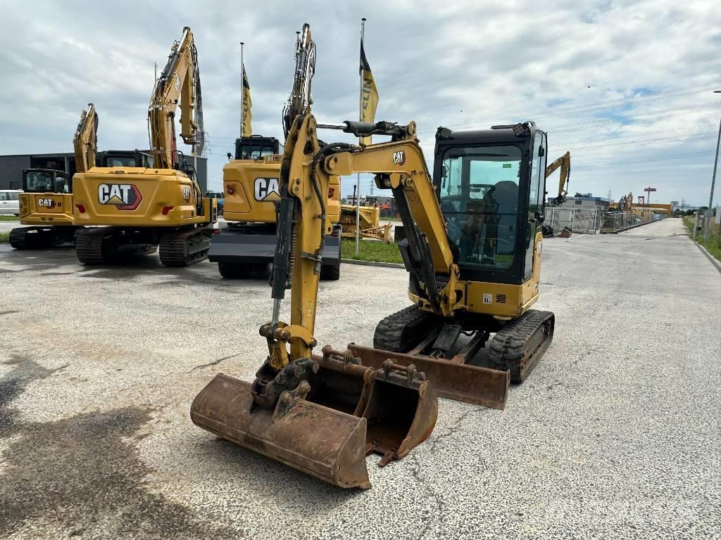 CAT 302.7 Mini ekskavatörler, 7 tona dek