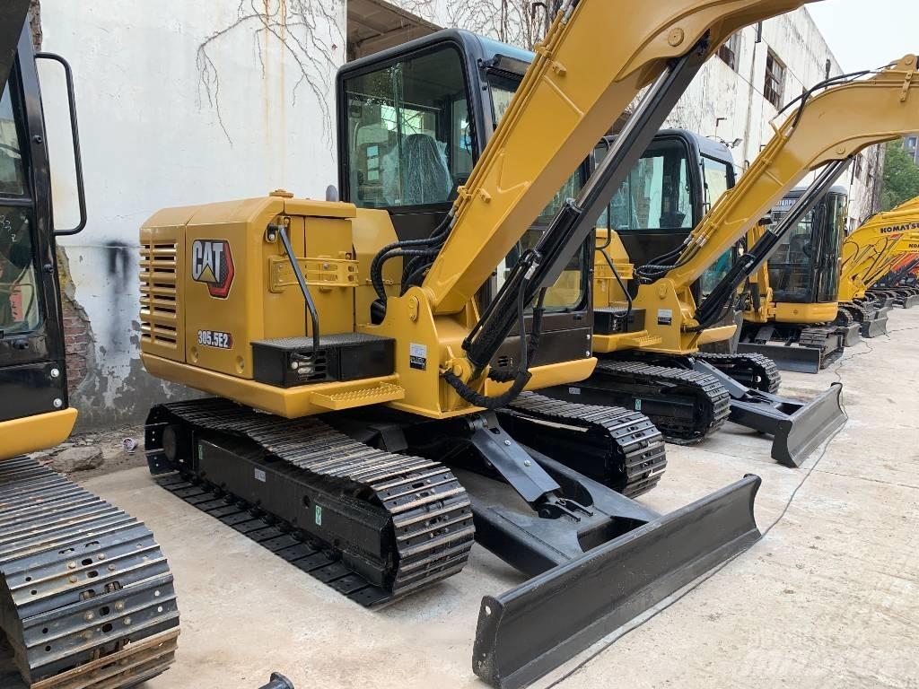 CAT 305.5E2 Paletli ekskavatörler