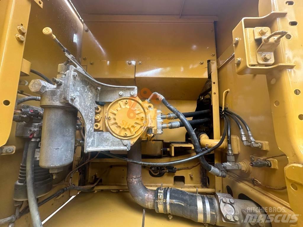 CAT 330 Paletli ekskavatörler