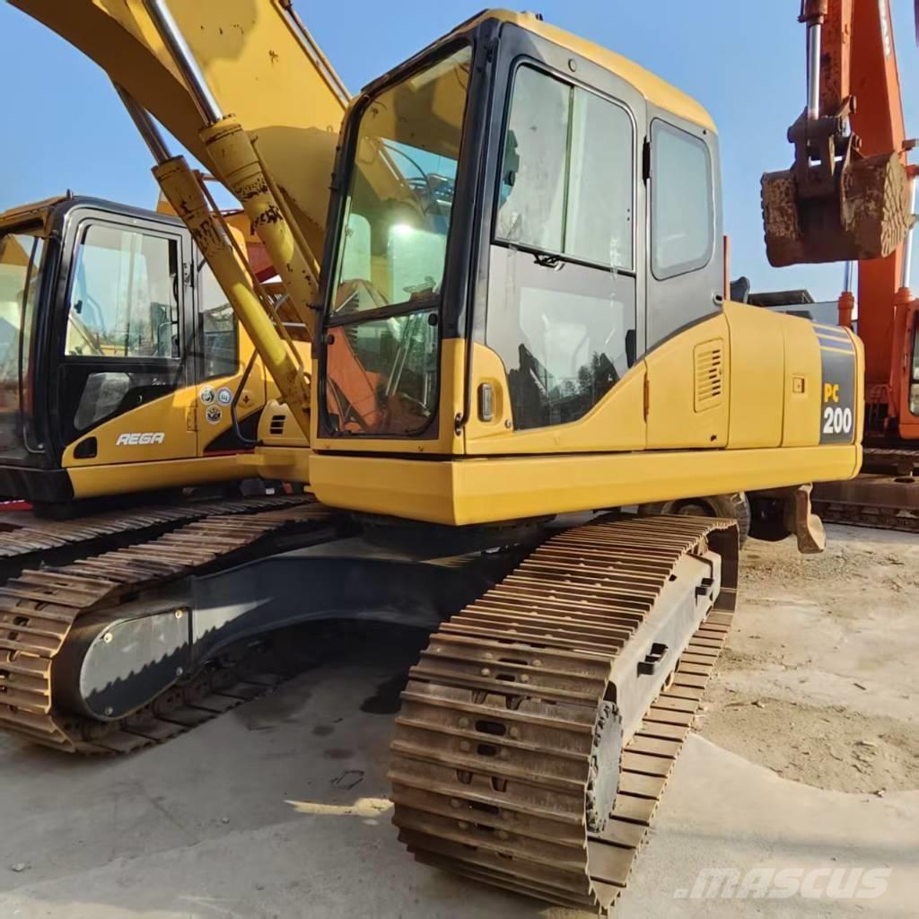 Komatsu PC 200-7 Paletli ekskavatörler