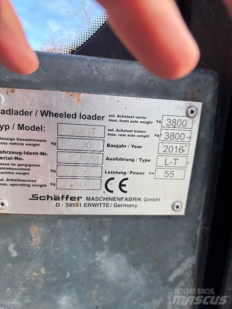 Schäffer 6680 T Teleskopik tekerlekli yükleyiciler