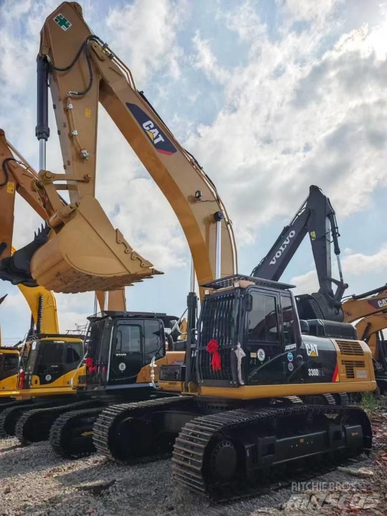 CAT 330D2L Paletli ekskavatörler