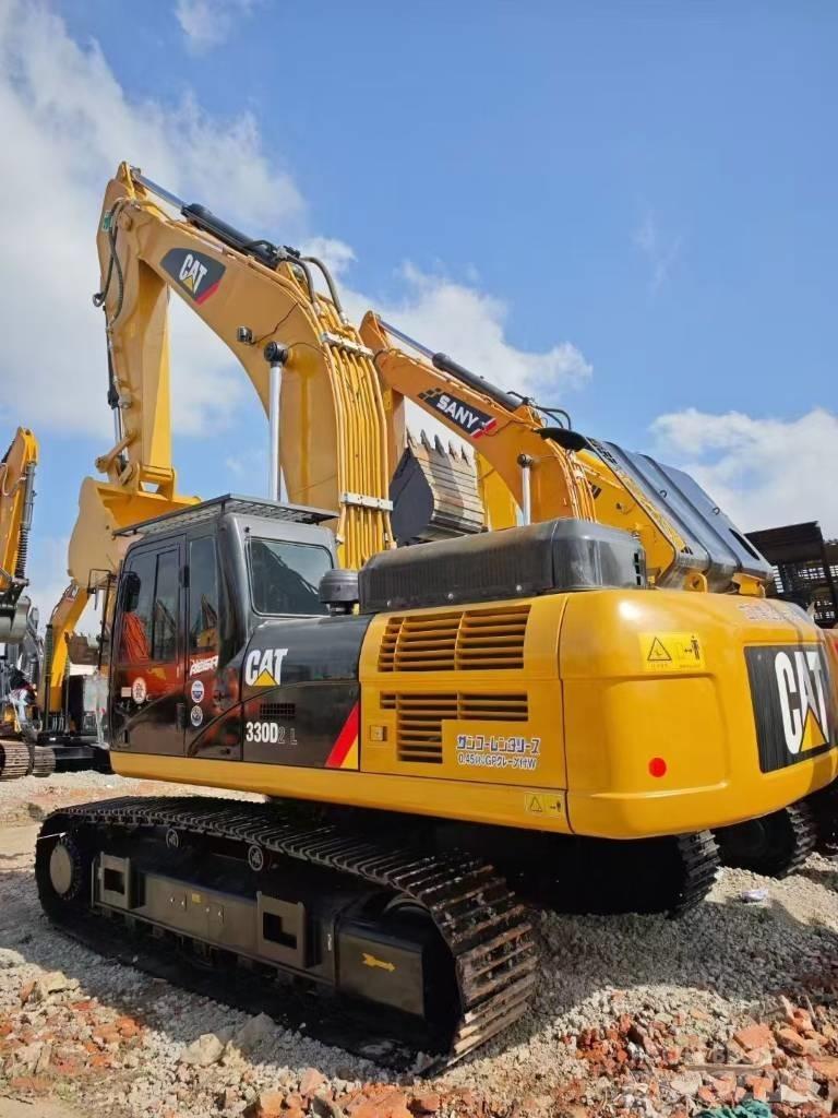 CAT 330D2L Paletli ekskavatörler