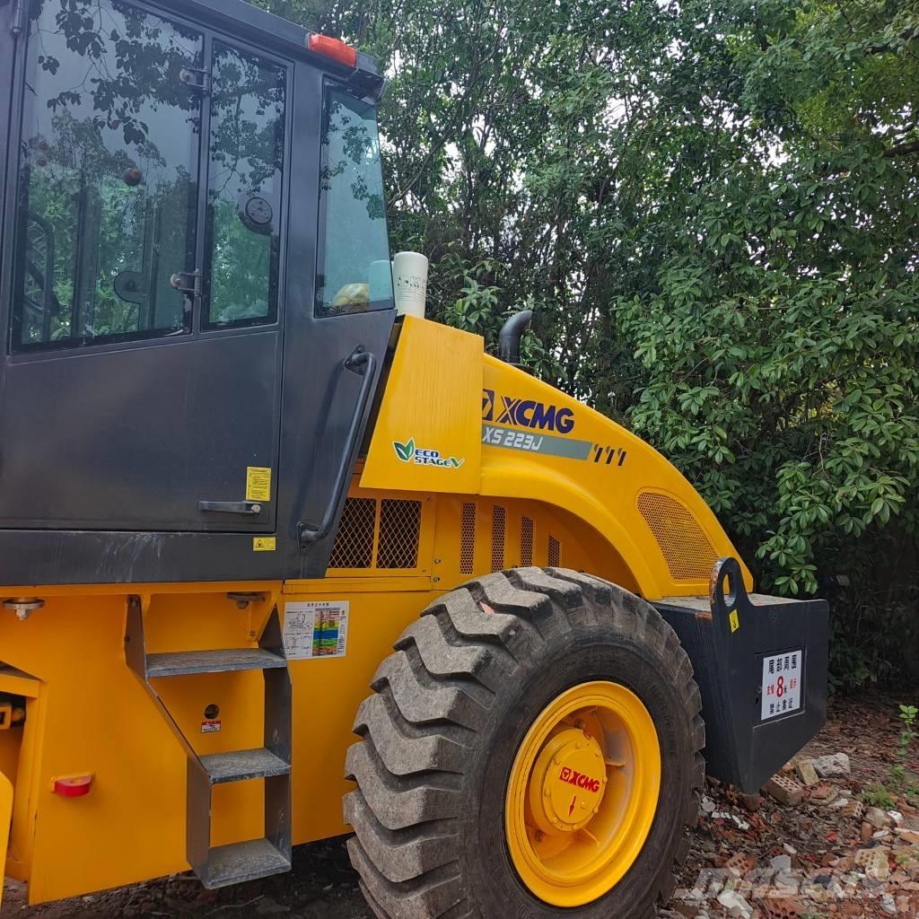 XCMG XS 223 J Tek tamburlu silindirler