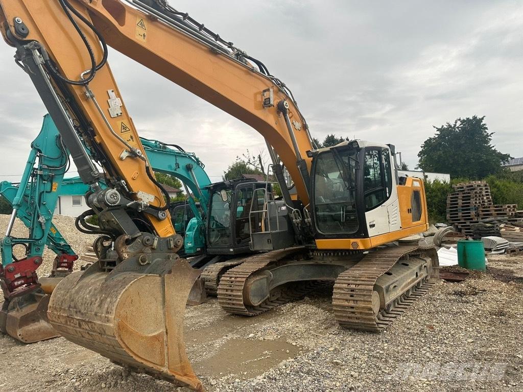 Liebherr R 922 Paletli ekskavatörler