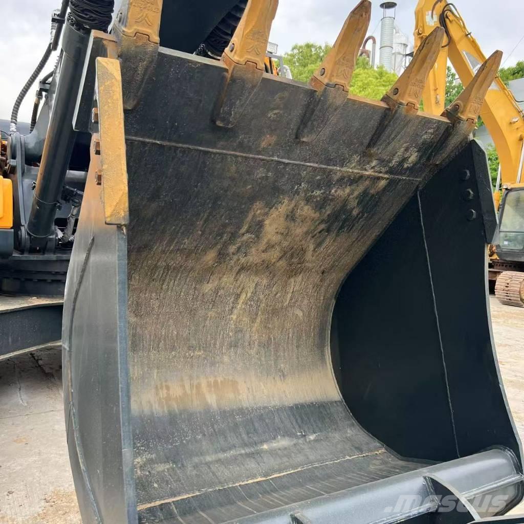 Hyundai R330LC-9T Paletli ekskavatörler