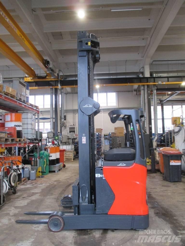 Linde R 16 HD Reach truck - depo içi istif araçları