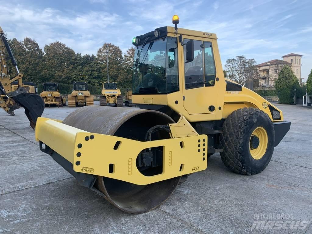 Bomag BW 213 D H-4 Tek tamburlu silindirler