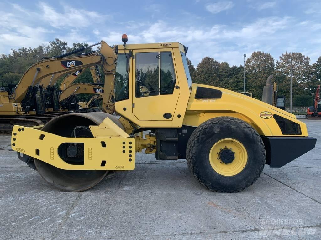 Bomag BW 213 D H-4 Tek tamburlu silindirler
