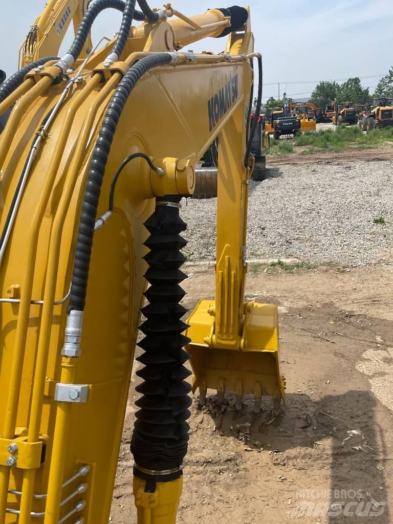 Komatsu PC130 Paletli ekskavatörler