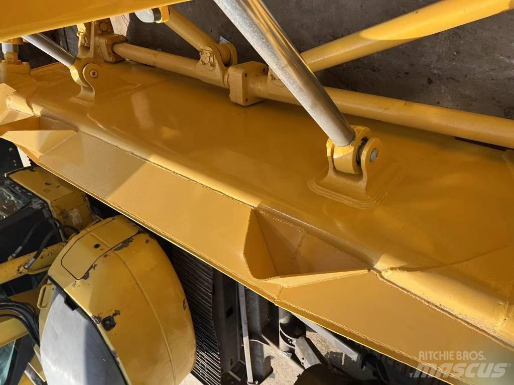 Shantui SD 22 Paletli dozerler