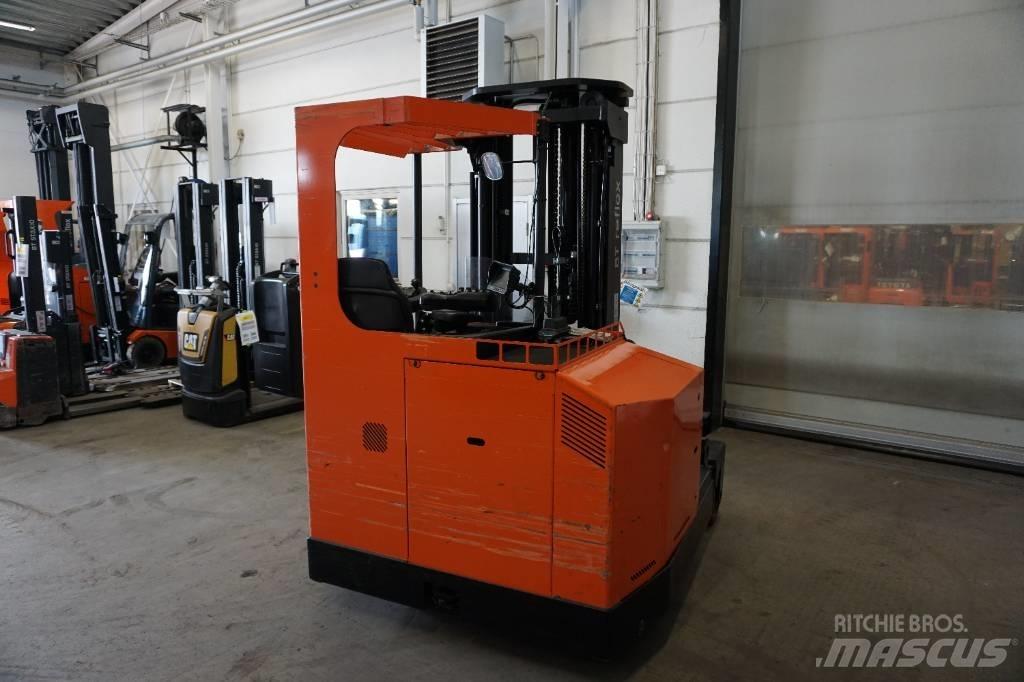 Toyota FRE270 4 yönlü reach truck