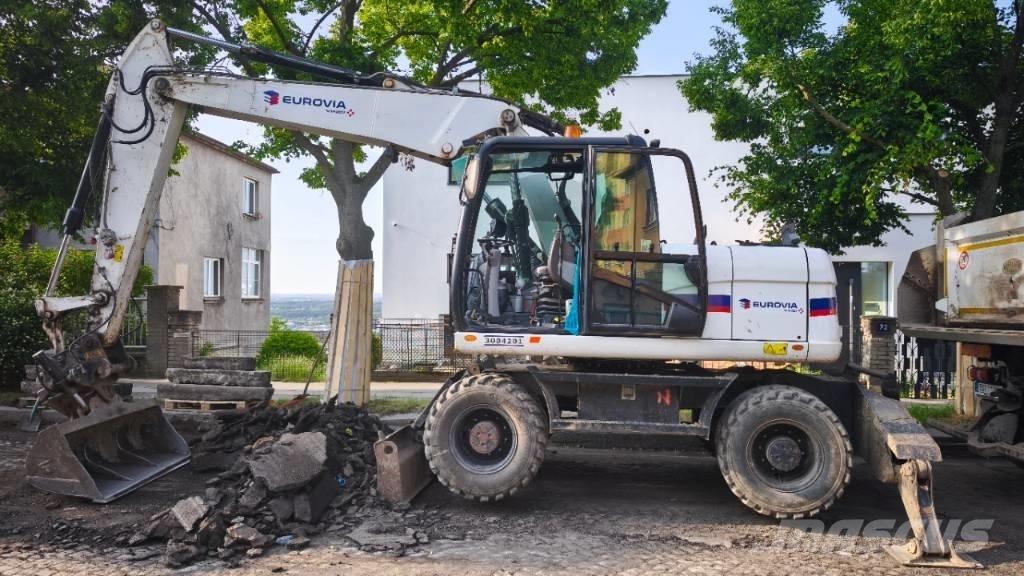 CAT 313 D Lastik tekerli ekskavatörler