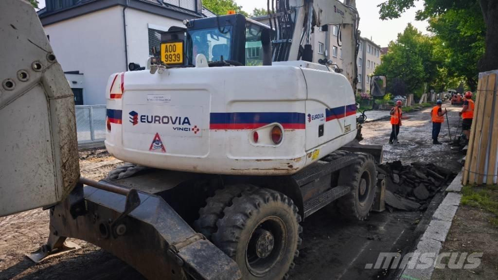 CAT 313 D Lastik tekerli ekskavatörler