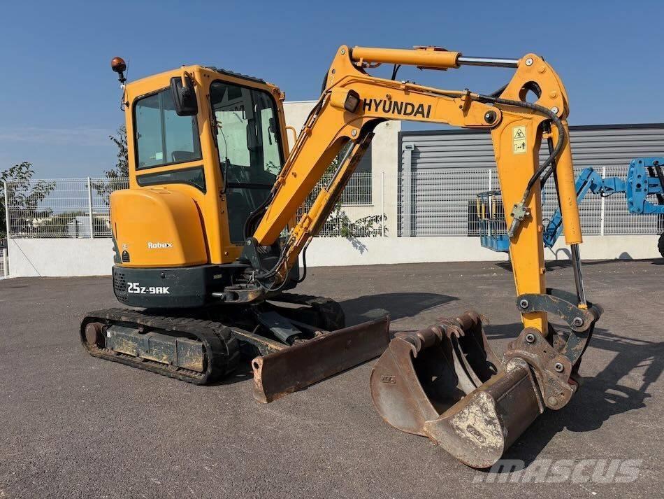 Hyundai R25Z-9 AK Mini ekskavatörler, 7 tona dek