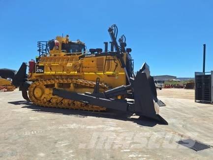 Komatsu D 375 A-8 Paletli dozerler