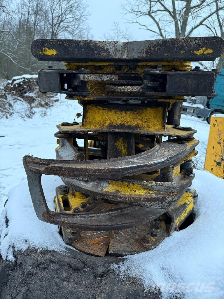 Moipu M240 EFi Ağaç kesici istifleyiciler