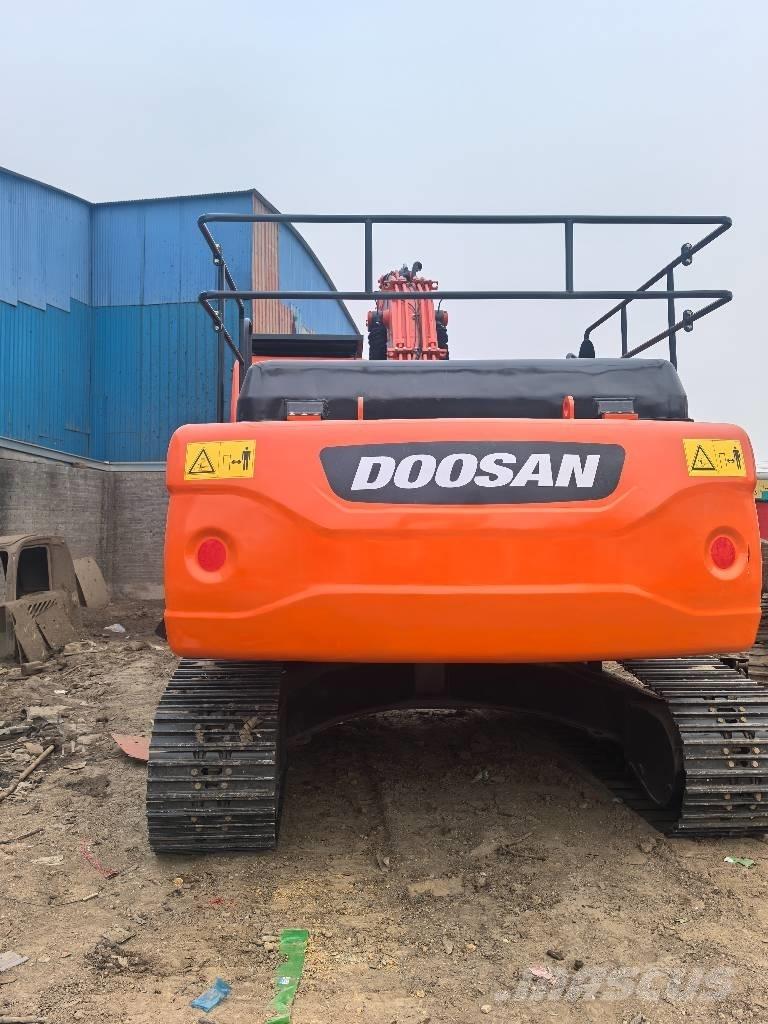 Doosan DX300LC Paletli ekskavatörler