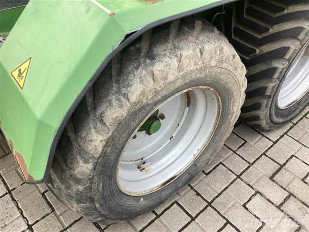Krone CP 1500 MC Rulo balya makinalari