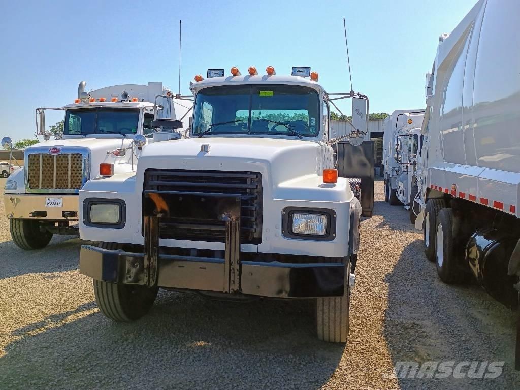Mack RD 688 S Atik kamyonlari